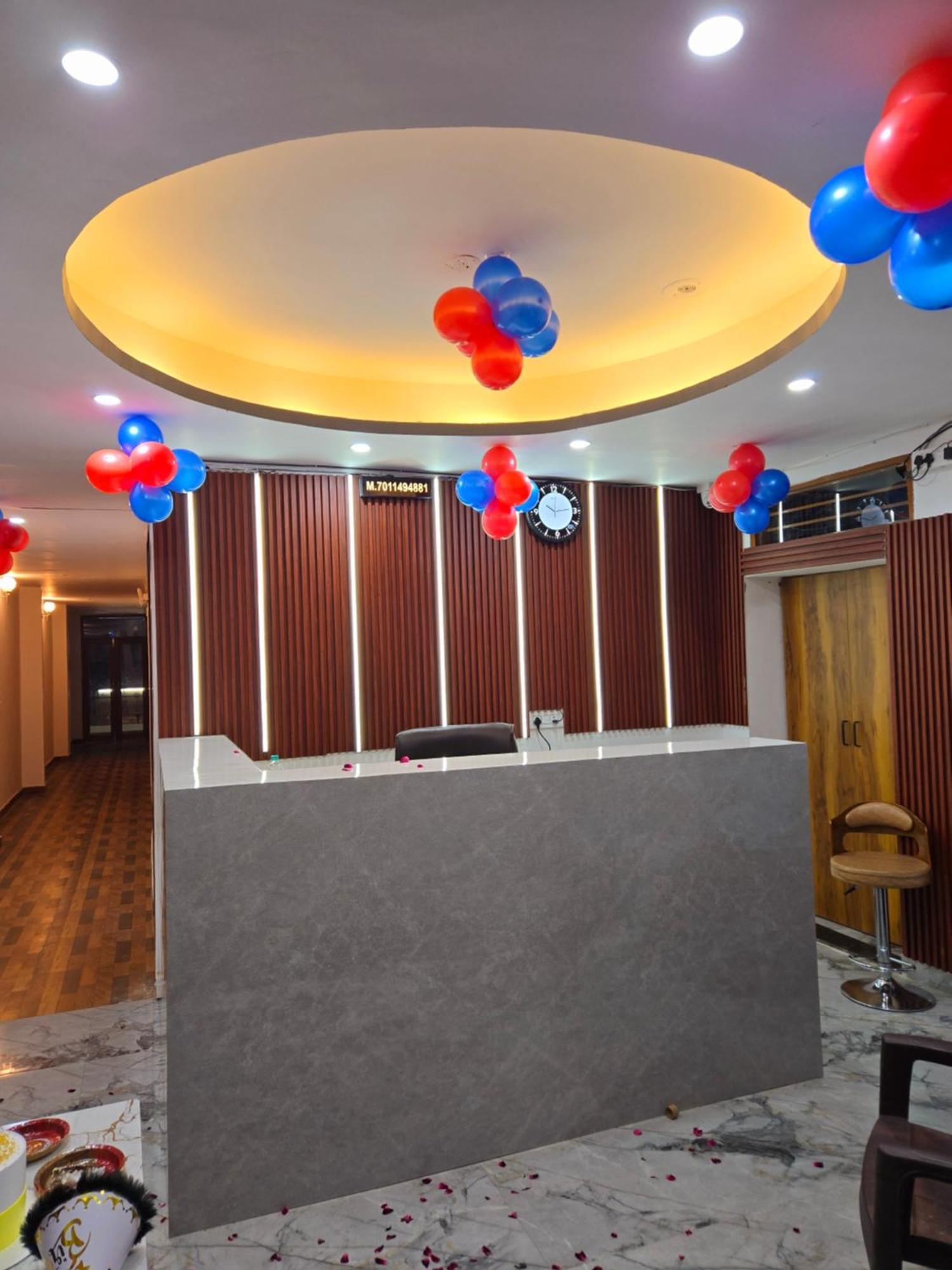 Hotel Blu Plaza Gurgaon Ngoại thất bức ảnh